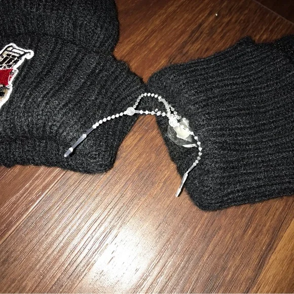 Karl Lagerfeld Apres Ski Thick & Warm Mittens Fully Lined NWT - Picture 3 of 7